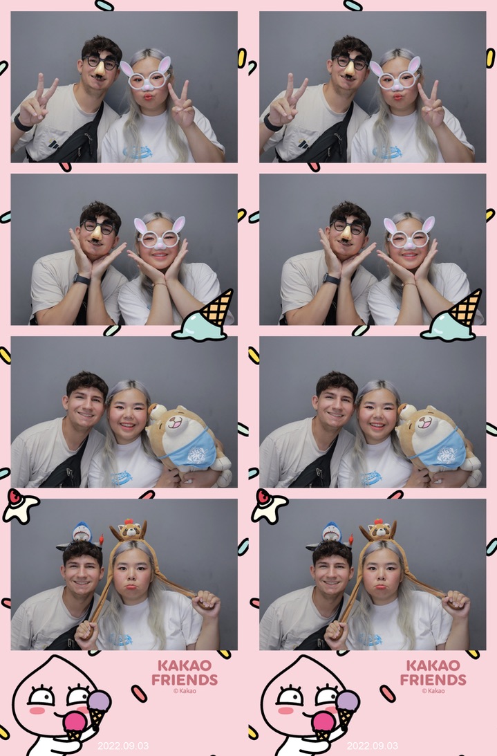 Wendy and Dakota Photobooth photos